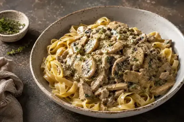 Creamy Vegan Mushroom Stroganoff